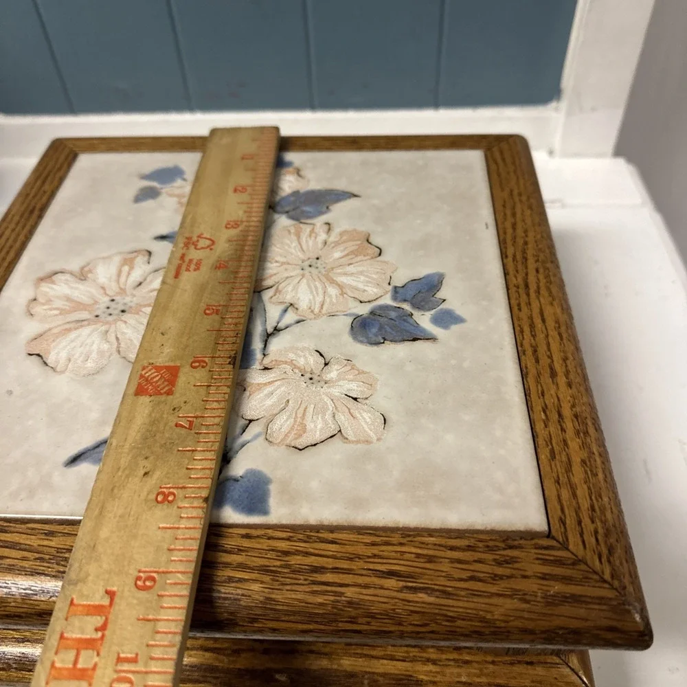 Lot If 2 Trivet 10